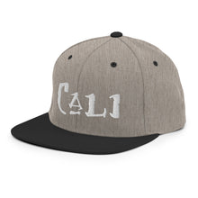 Load image into Gallery viewer, Cali / White Embroidered Snapback Hat