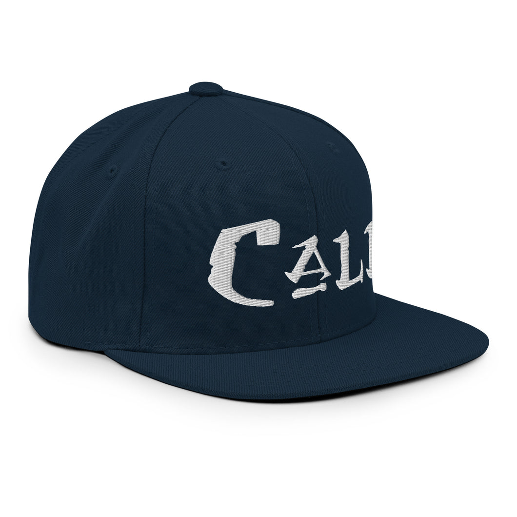 Cali / White Embroidered Snapback Hat