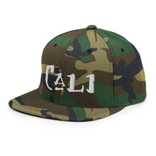 Load image into Gallery viewer, Cali / White Embroidered Snapback Hat
